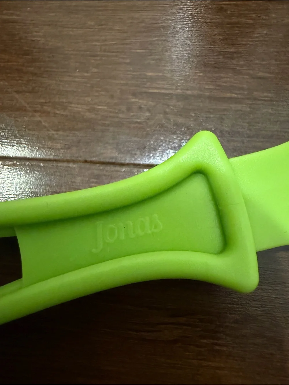 Bright Lime Green Linden Sweden Jonas Egg Peeler